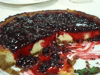 Böğürtlen Soslu Pasta Tarifi ve Malzemeleri